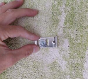 Fixation R10 - Hygromètre et thermomètre connecté