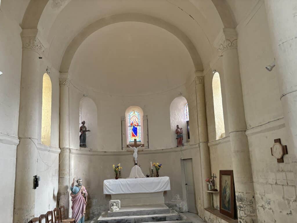 Messsystem R20 zur Riss- und Verformungsüberwachung in einer historischen Kirche